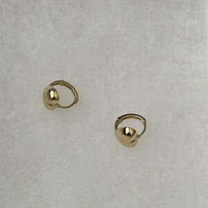 Ana Luisa Tiny Puffed Heart Hoops